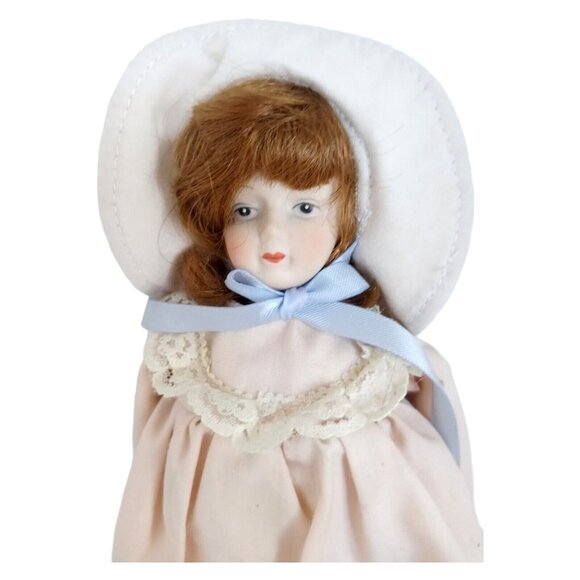 Vintage 1983 Gorham Zasan Doll Ornament Blue Bonnet Bisque Porcelain Collection - Picture 3 of 6